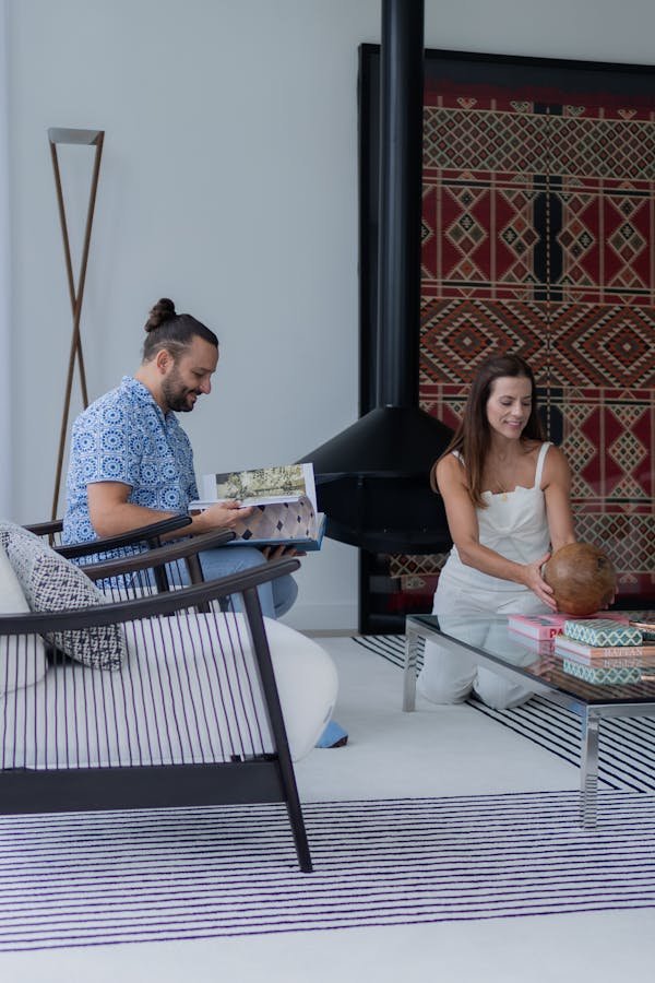 Cheminée suspendue : alliez style et confort chez vous